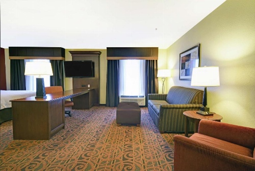 Hampton Inn By Hilton & Suites Milwaukee/Franklin image 11