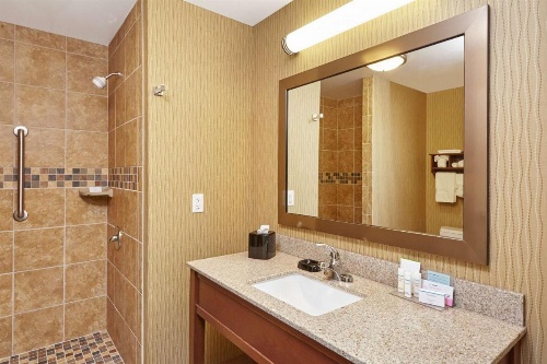 Hampton Inn By Hilton & Suites Milwaukee/Franklin image 38