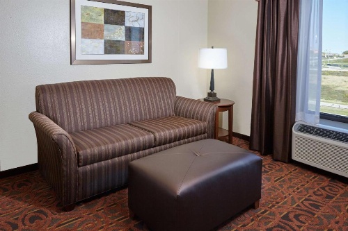 Hampton Inn By Hilton & Suites Milwaukee/Franklin image 41